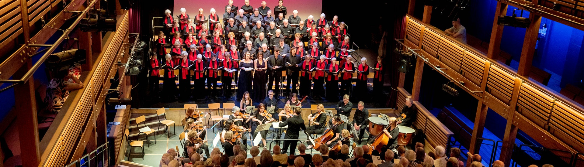 Farnham & Bourne Choir with Soloist